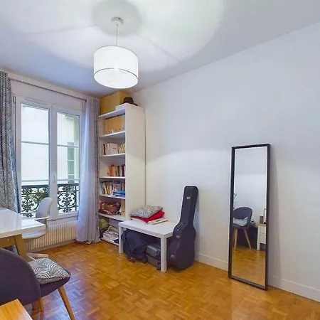 Bel Appartement T3 Parigi